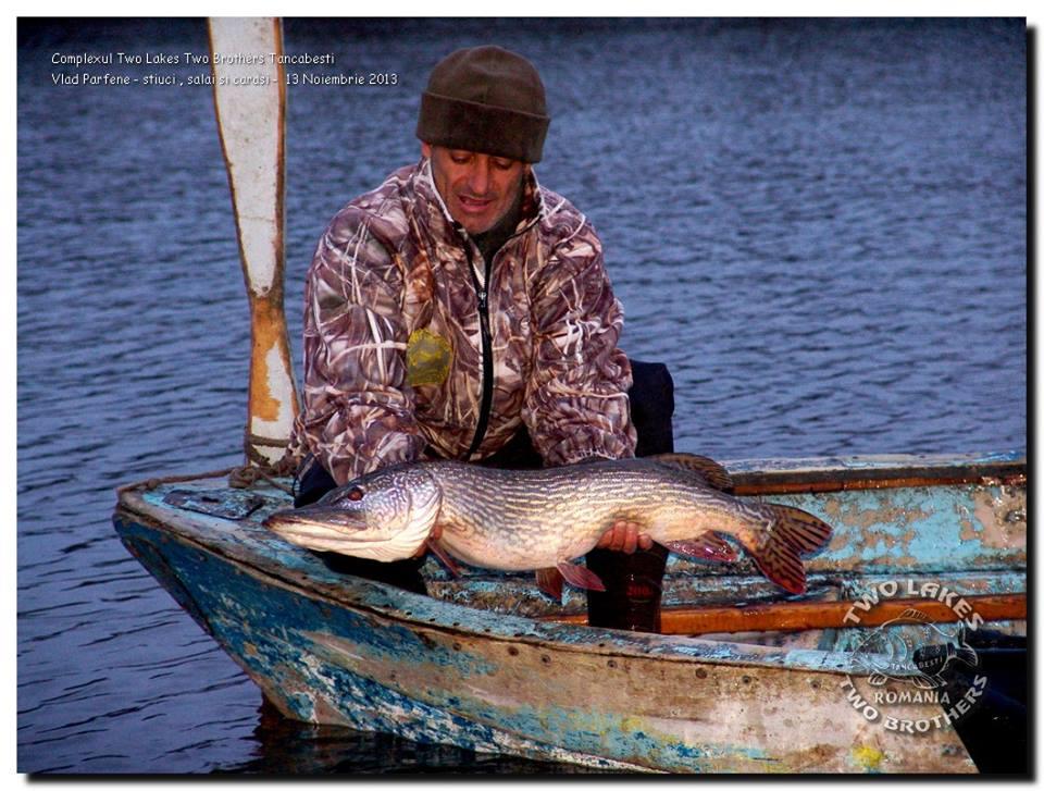 Two Lakes Two Brothers Tancabesti. - 5441864868958314241591786429868n.jpg